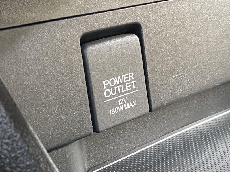 Used 2018 Honda Clarity Plug-In Hybrid TouringImage 23