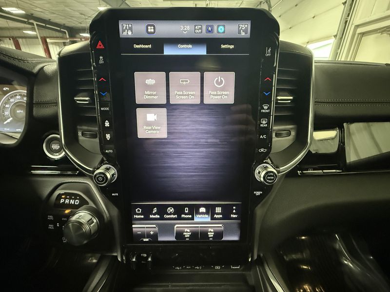 New 2026 RAM 1500 Laramie Crew Cab 4x4 5