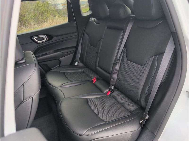 New 2026 Jeep Compass Latitude Altitude 4x4Image 29