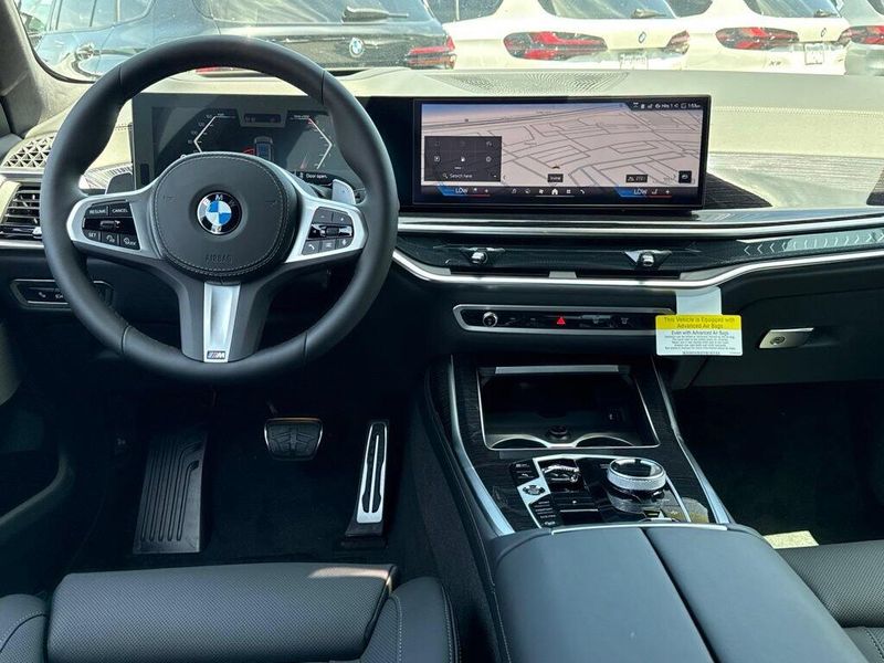 New 2027 BMW X7 xDrive40iImage 26