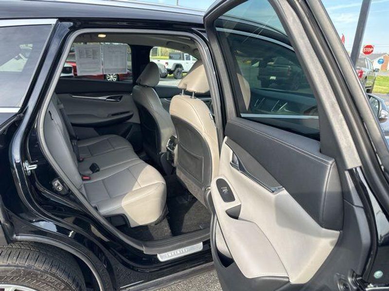 2023 INFINITI QX50 LuxeImage 9
