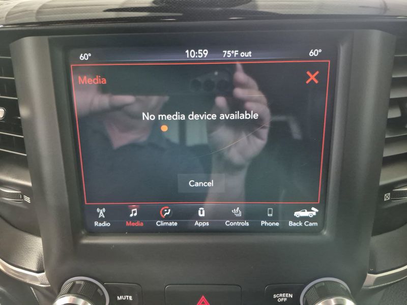 2020 RAM 1500 LaramieImage 30