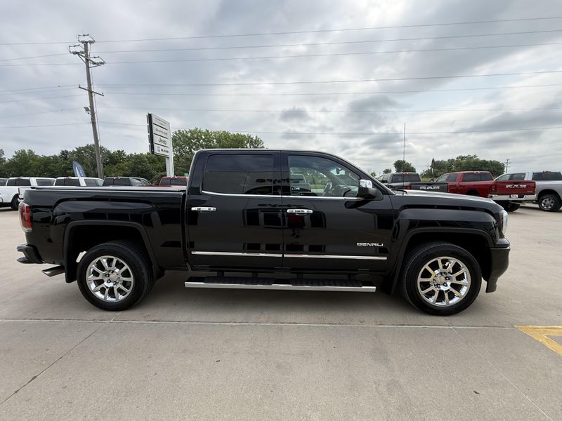 Used 2018 GMC Sierra 1500 DenaliImage 32
