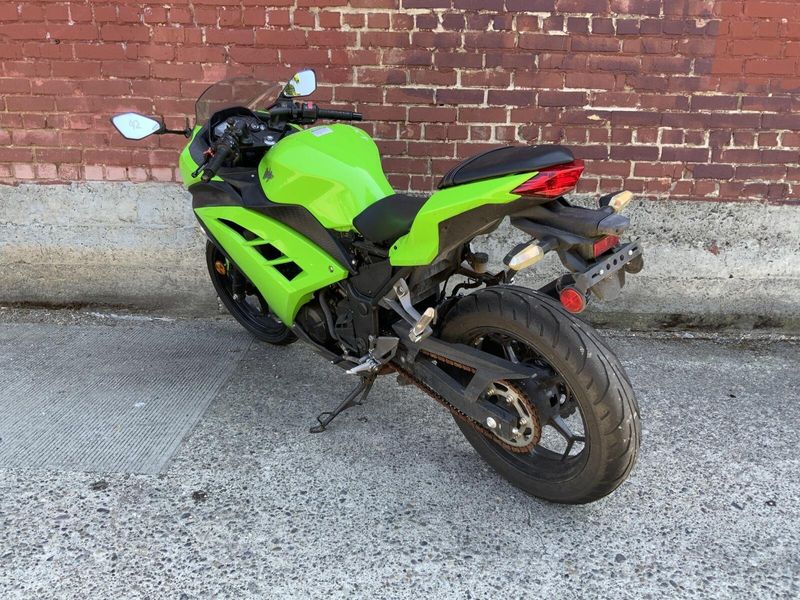 Used 2015 Kawasaki EX300AES NINJA 