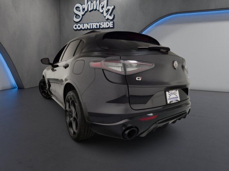 Used 2025 Alfa Romeo Stelvio Veloce Premium AWD w/SunroofImage 12