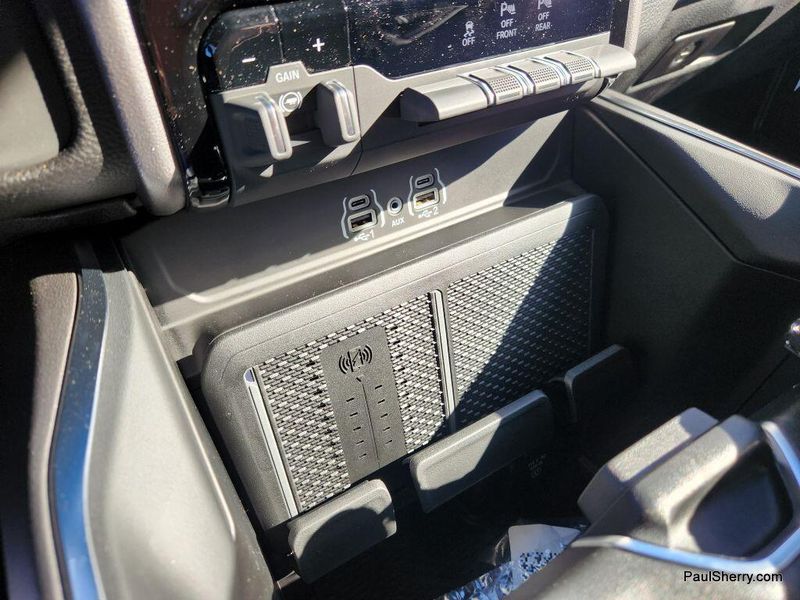 New 2026 RAM 1500 Big Horn Crew Cab 4x4 5'7' Box