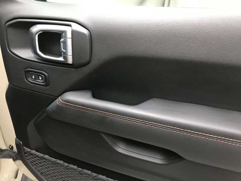Used 2022 Jeep Gladiator MojaveImage 26