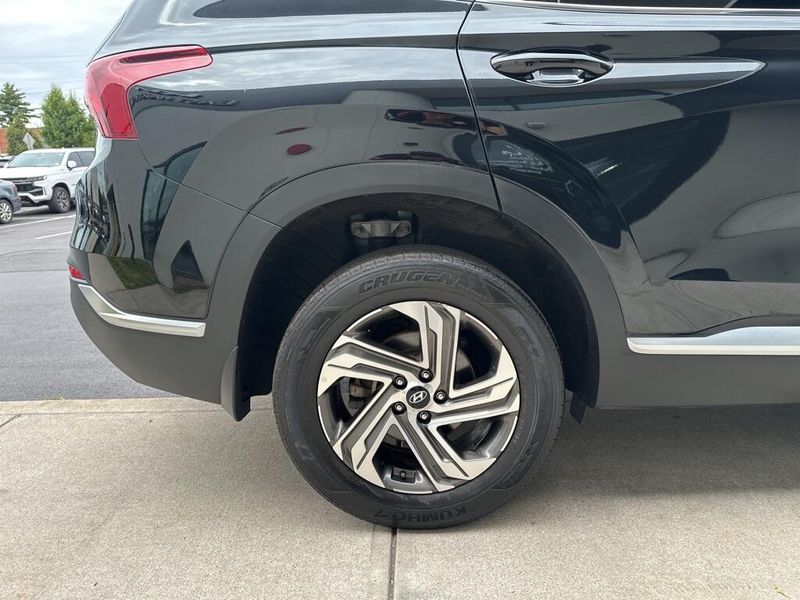 2022 Hyundai Santa Fe SELImage 13