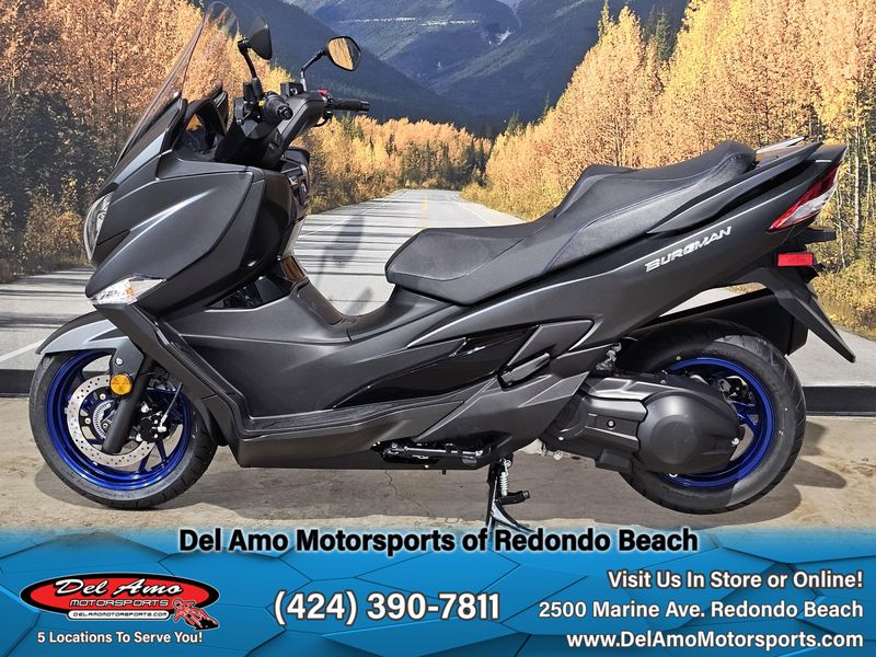 Used 2025 Suzuki BURGMAN 400 Image 2