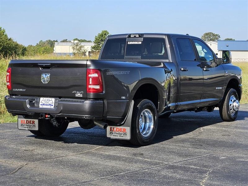 2024 RAM 3500 Laramie Crew Cab 4x4 8