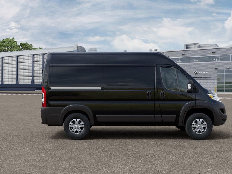 New 2026 RAM Promaster 1500 Slt Cargo Van High Roof 136' Wb