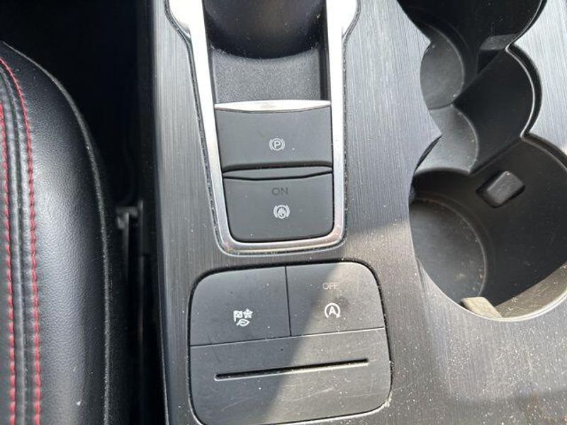 2024 Ford Escape ST-LineImage 34