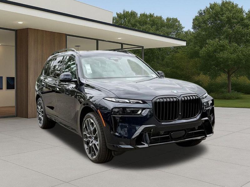 New 2026 BMW X7 xDrive40iImage 6