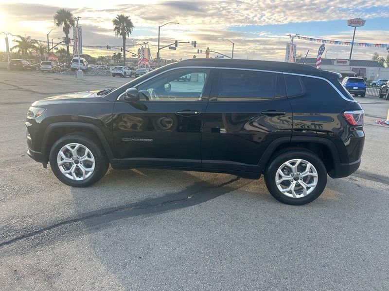 Used 2025 Jeep Compass LatitudeImage 6