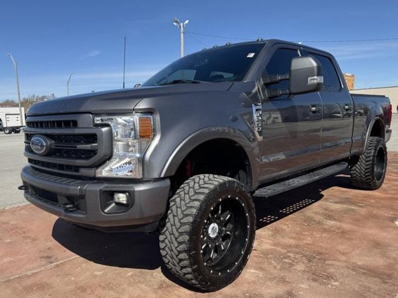 2022 Ford F-250 LariatImage 1