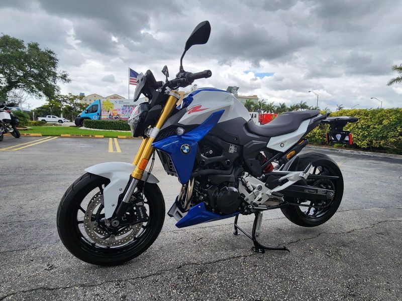 Used 2022 BMW F 900 R Image 4