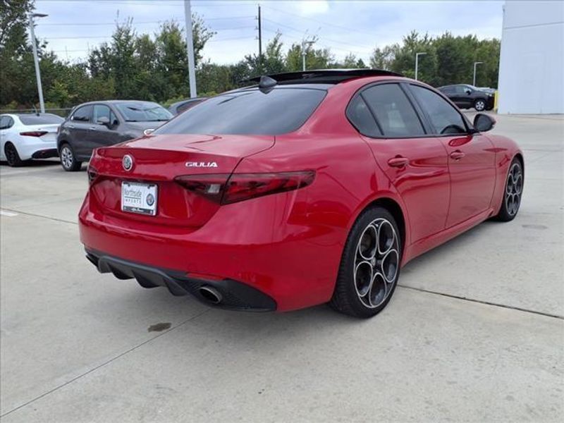 2019 Alfa Romeo Giulia Ti SportImage 11