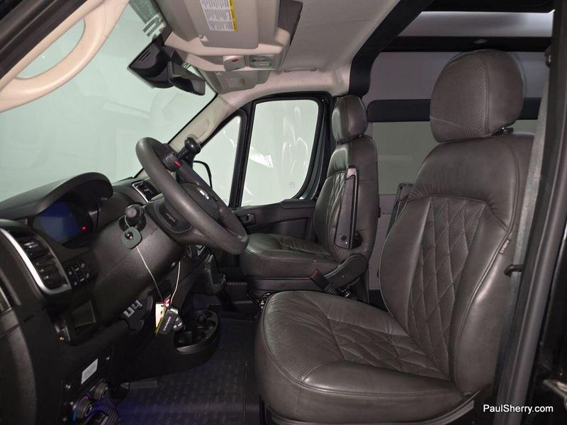 2023 RAM ProMaster 2500 High RoofImage 16