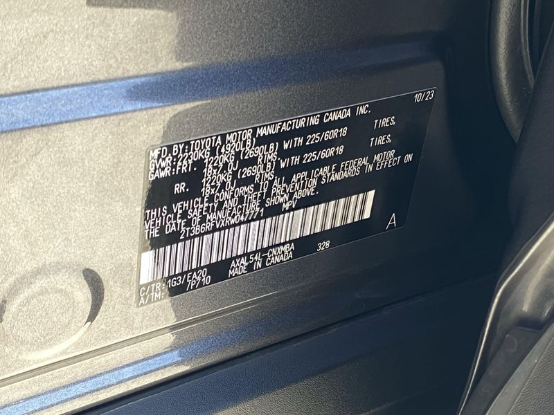 2024 Toyota RAV4 XLE PremiumImage 32