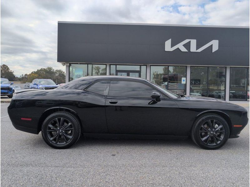 Used 2023 Dodge Challenger SXTImage 6