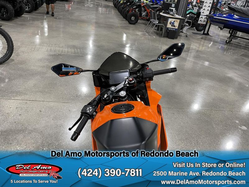 New 2024 KTM RC 390 Image 11