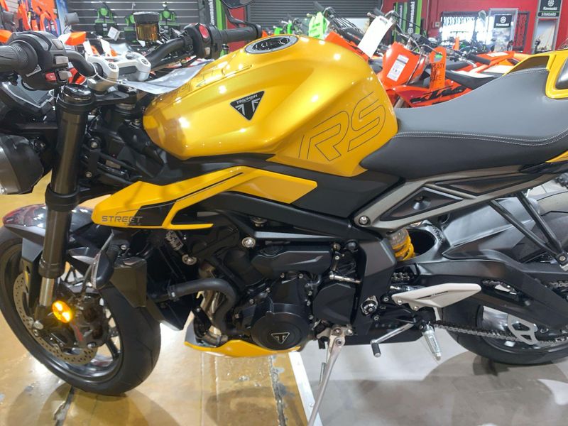 New 2025 Triumph STREET TRIPLE 765 RS Image 17