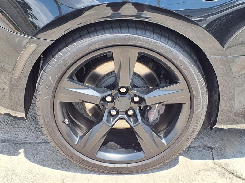 Used 2016 Chevrolet Camaro SSImage 18