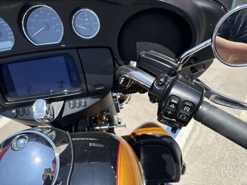 Used 2023 Harley-Davidson TRI GLIDE ULTRA Image 14