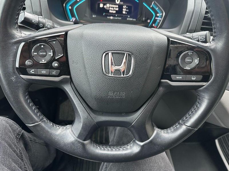 2018 Honda Odyssey EX-LImage 3