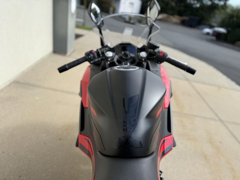 2025 Kawasaki NINJA 500 SE ABSImage 6