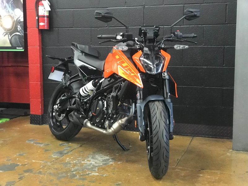 New 2024 KTM 250 DUKE Image 20