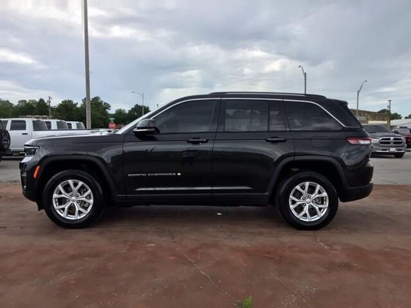 2023 Jeep Grand Cherokee LimitedImage 2