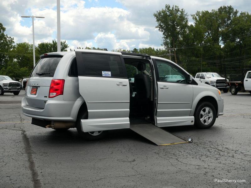 Used 2012 Dodge Grand Caravan SXT