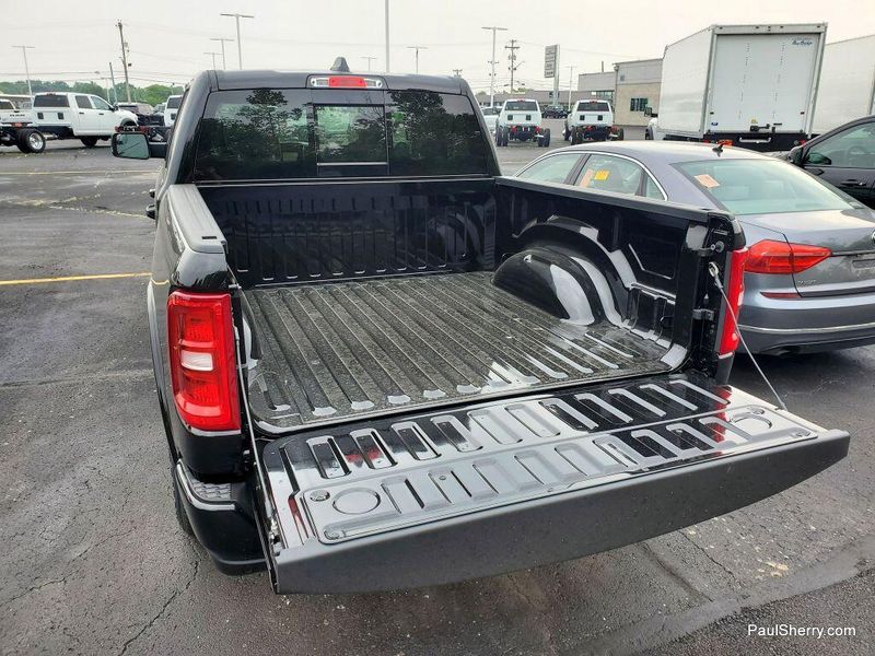 2025 RAM 1500 Laramie Crew Cab 4x4 5