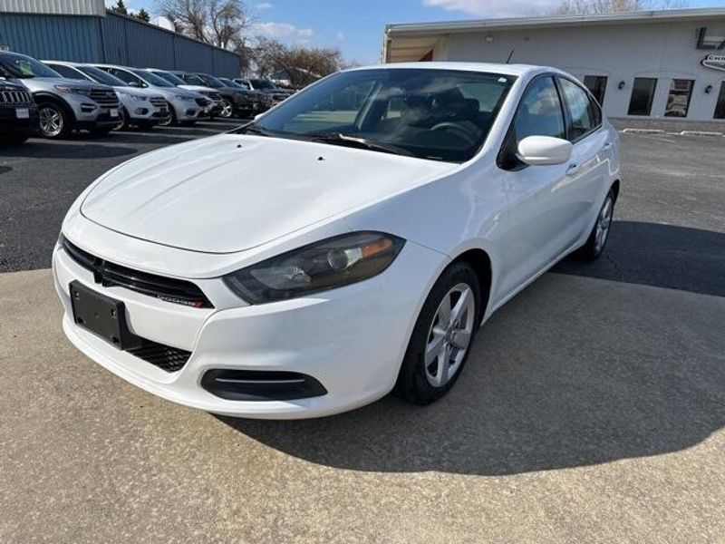 2015 Dodge Dart SXTImage 3