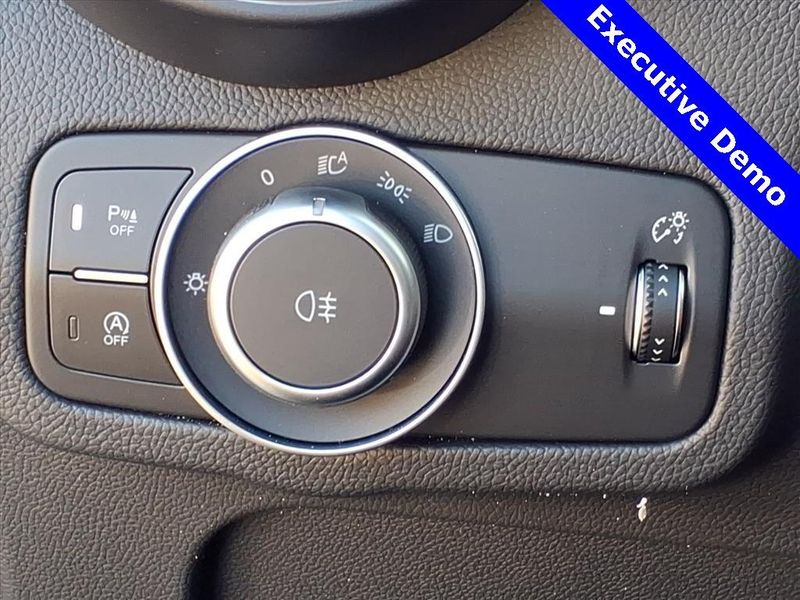 New 2025 Alfa Romeo Stelvio AwdImage 18