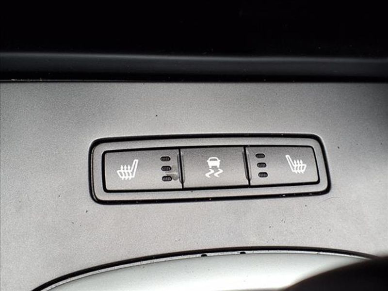 2009 Pontiac G8 GXPImage 21