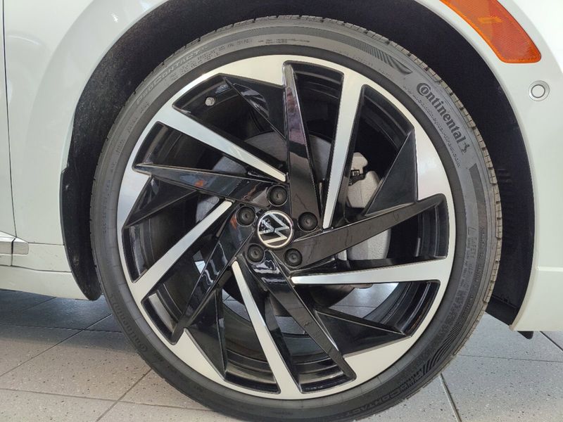 2023 Volkswagen Arteon SEL Premium R-Line AWDImage 21