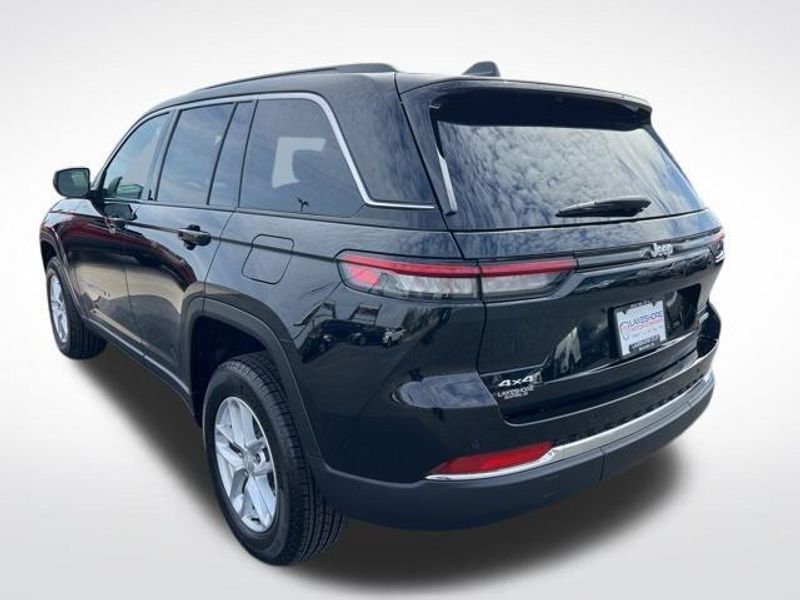 2025 Jeep Grand Cherokee Laredo X 4x4