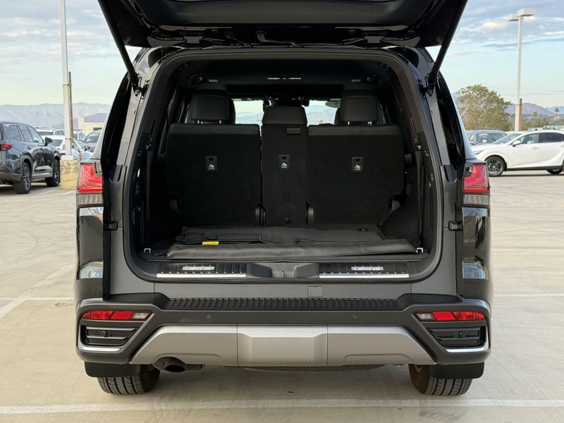 Used 2024 Lexus LX 600 PremiumImage 14