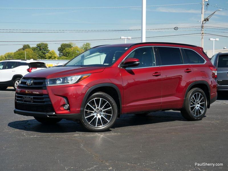2017 Toyota Highlander SE photo 4
