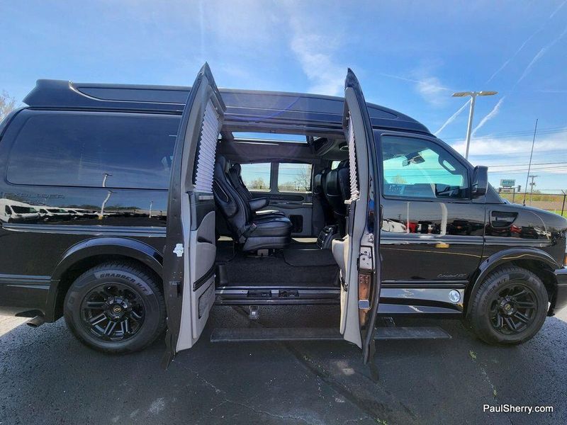 2019 Chevrolet Express 2500 Image 42