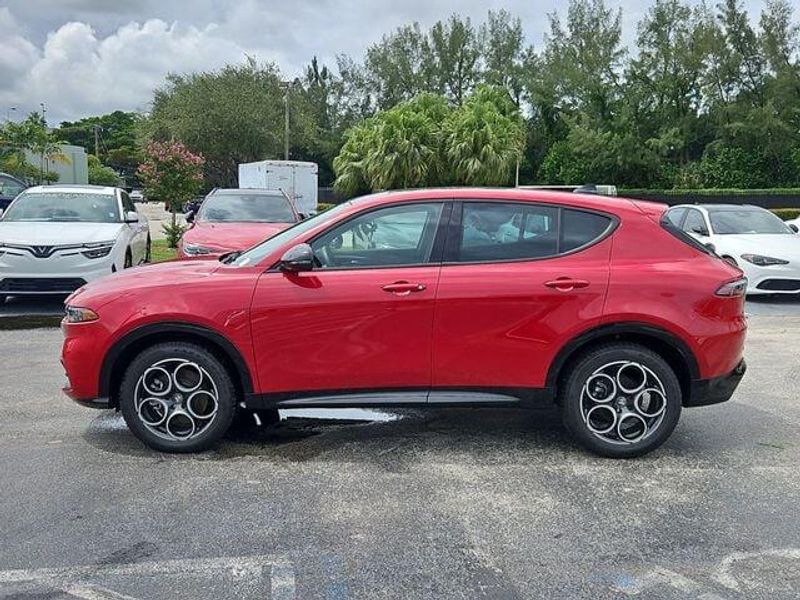 2025 Alfa Romeo Tonale photo 8