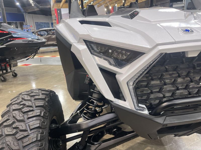 New 2026 Polaris RZR PRO R 4 ULTIMATE Image 17