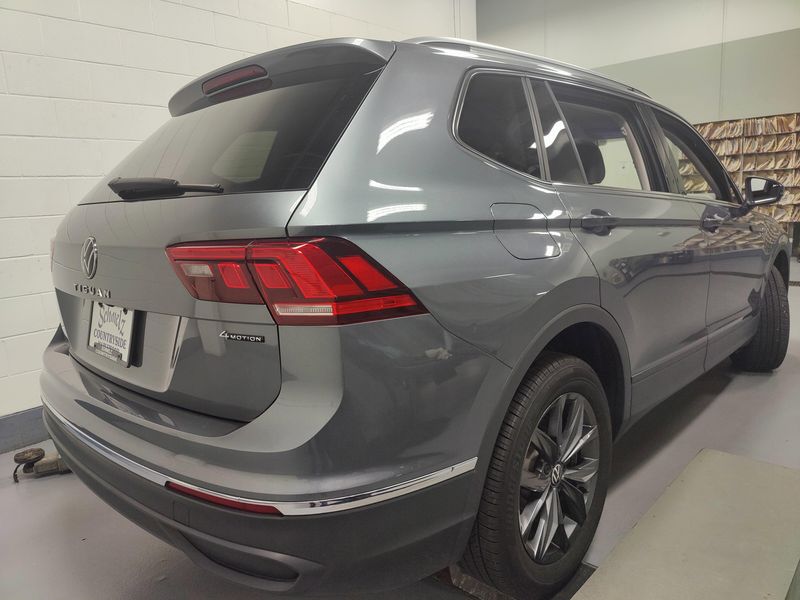 Used 2023 Volkswagen Tiguan SE 4-Motion AWDImage 11