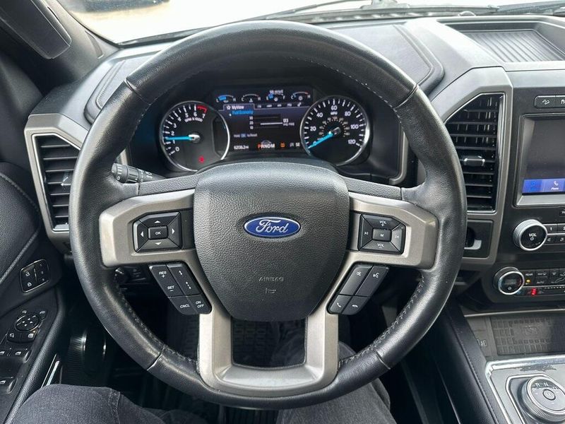 2021 Ford Expedition XLTImage 2