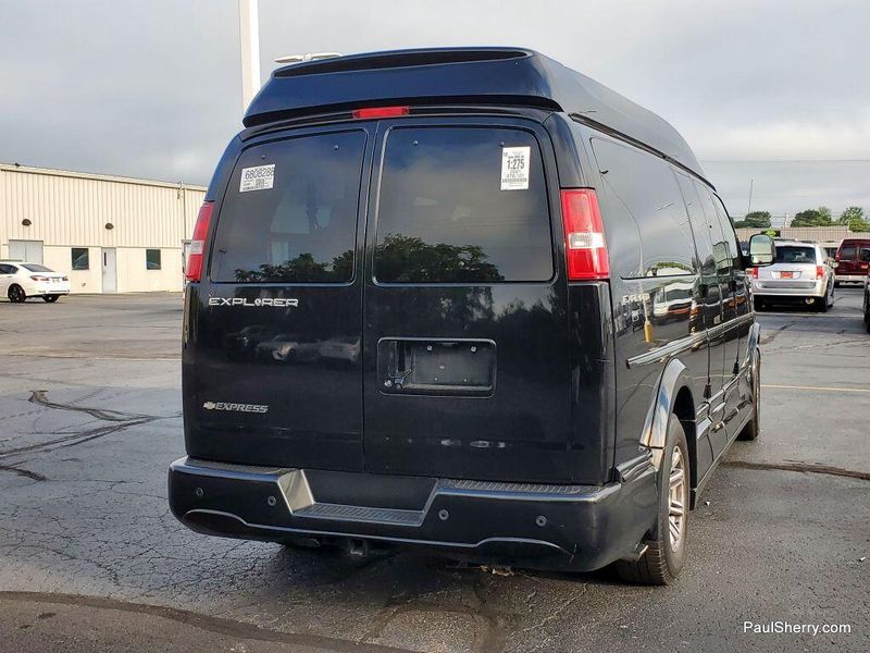 Used 2021 Chevrolet Express Passenger Image 6