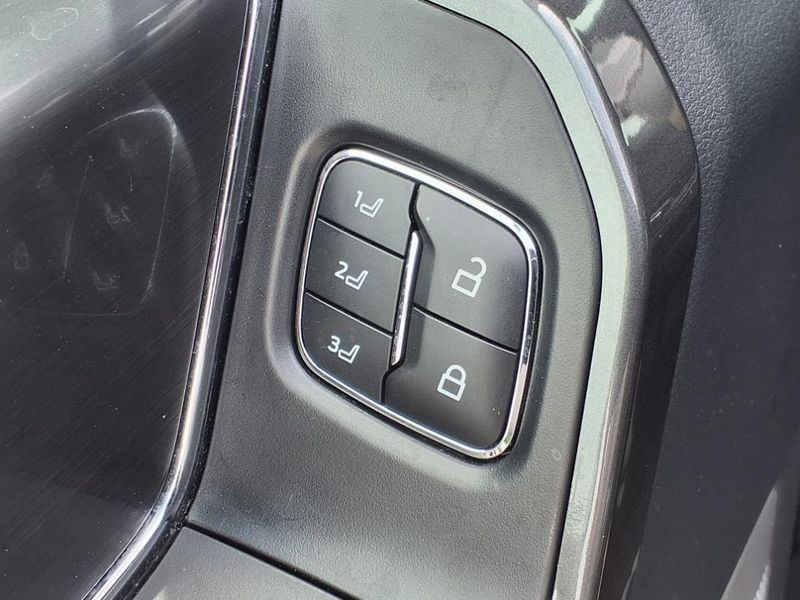 Used 2023 Ford F-150 LariatImage 18
