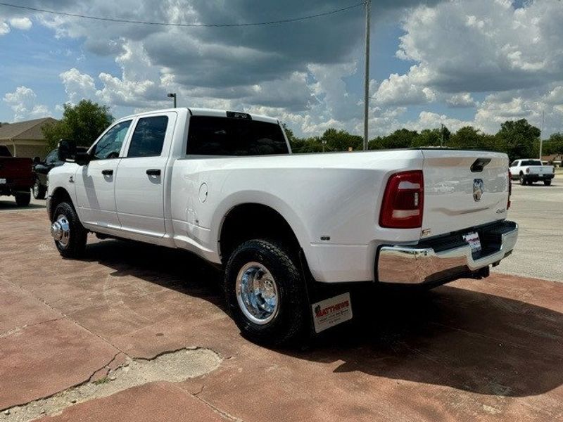 2024 RAM 3500 Tradesman Crew Cab 4x4 8