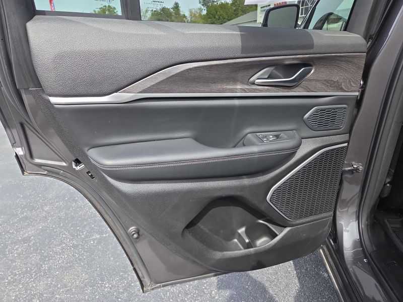 2023 Jeep Grand Cherokee 4xe photo 21